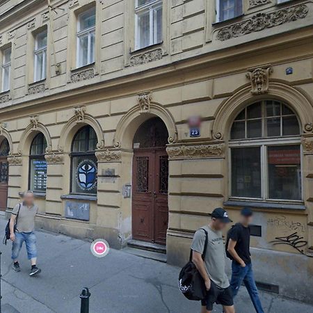 4 Bedrooms 130M2 Apartment At The Main City Square Prague Ngoại thất bức ảnh